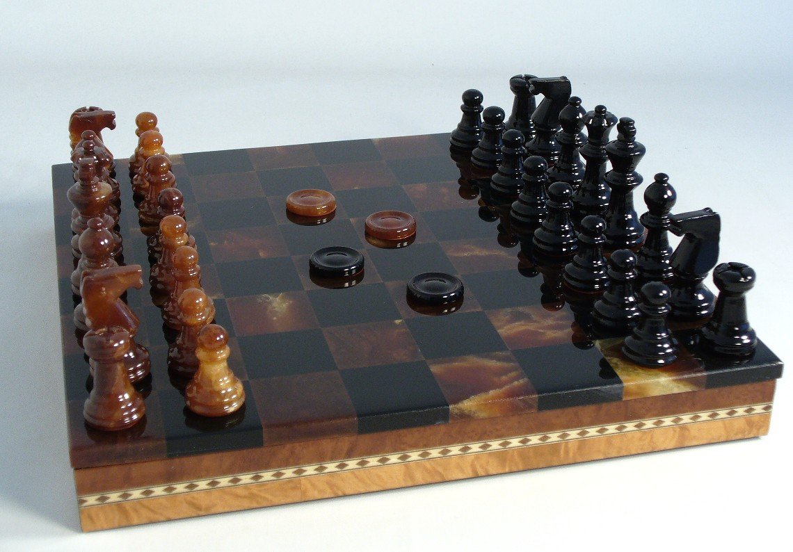 13.5 inch Alabaster Chess/Checkers Chest Chess Set with Wood Frame (Black/Brown)