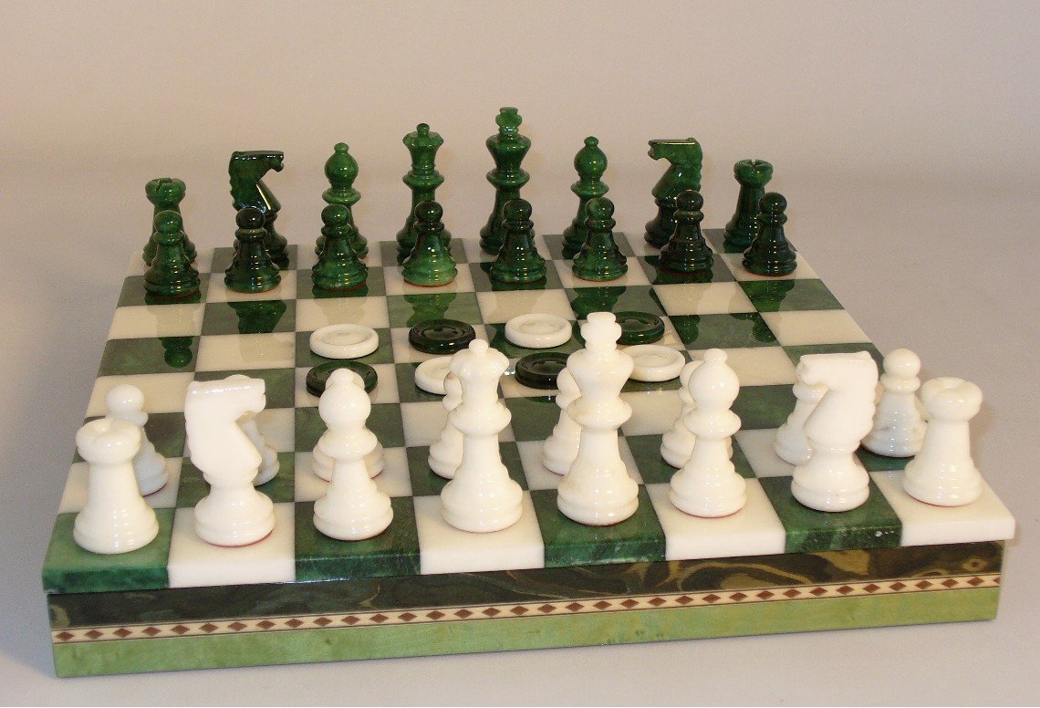 13.5 inch Alabaster Chess/Checkers Chest Chess Set with Wood Frame (Green/White)