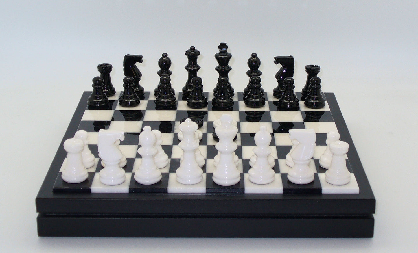 14 inch Alabaster Chest Chess Set with Checkers (Black & White)