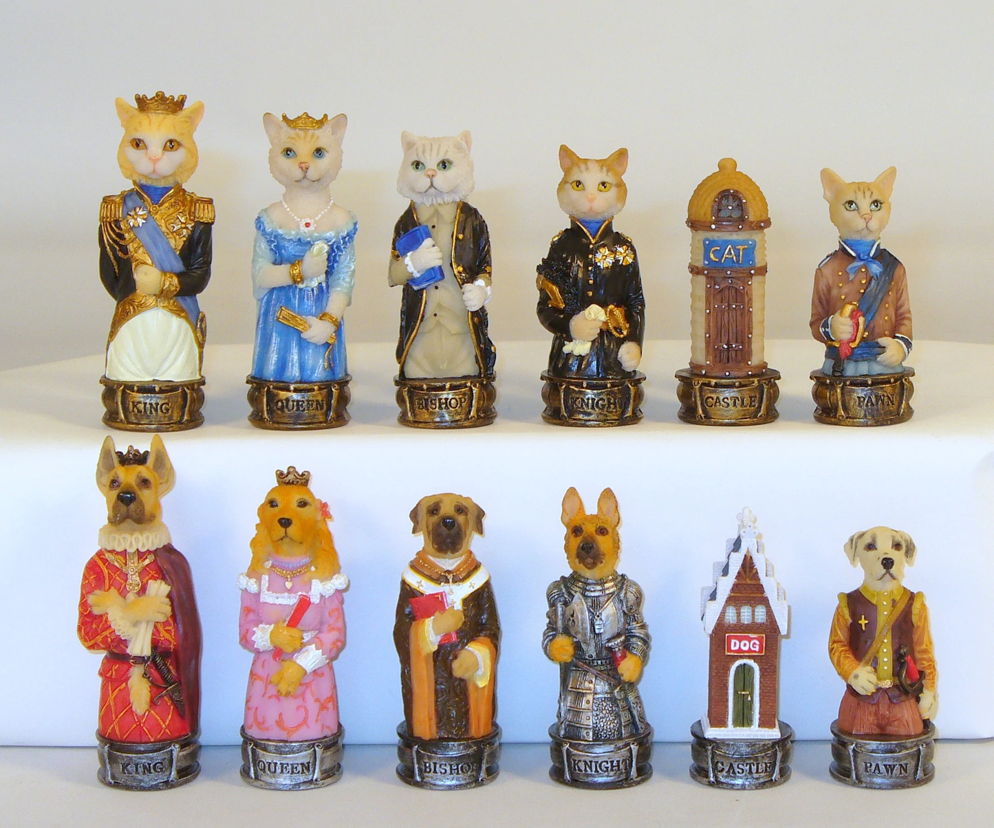 Cats & Dogs Chessmen