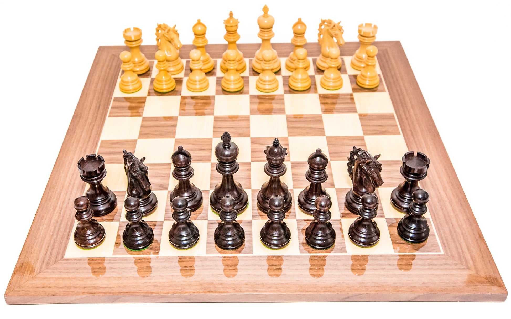 Deluxe Staunton Wood Chessmen & 20 inch Master Board Chess Set