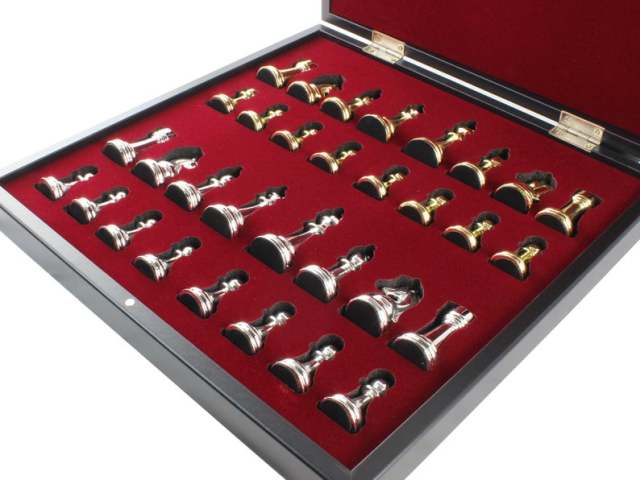 Luxury Marble Patterned Chess Box Set with Gold & Silver Colored Metal Staunton Chessmen (inside)